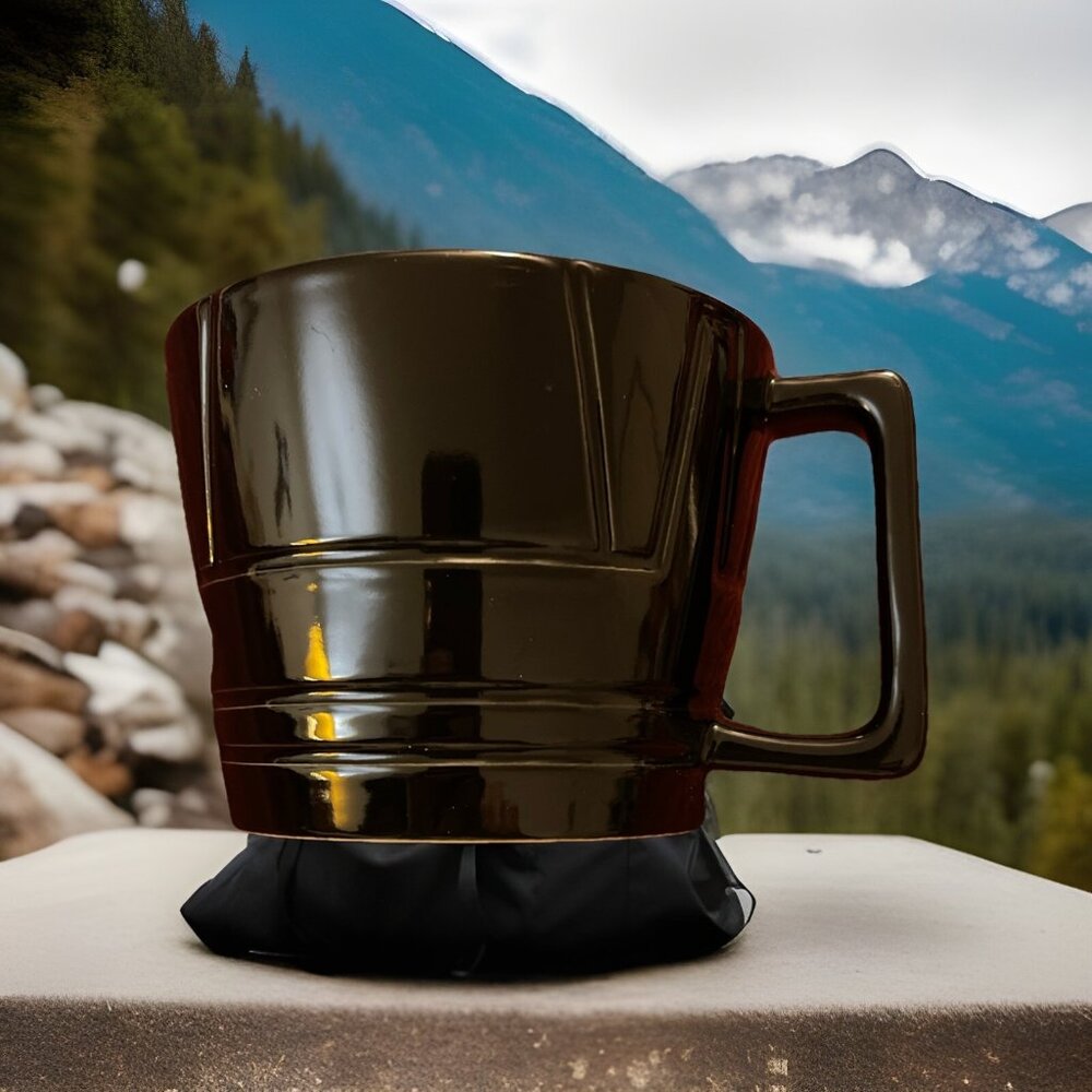 HALLMARK Raised DARTH VADER Mask In Coffee Soup Mug 20 Oz Large Star Wars Black